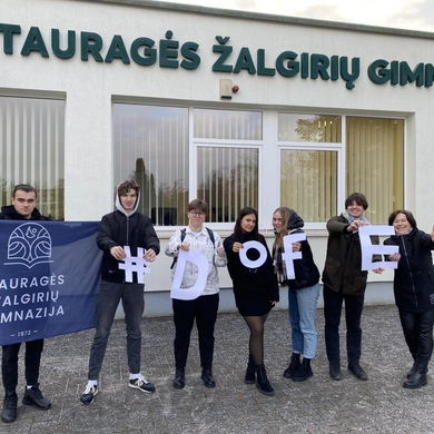 Tauragės Žalgirių gimnazija  įgyvendina tarptautinę programą